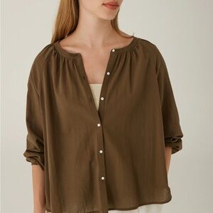 something to hold vineyard blouse